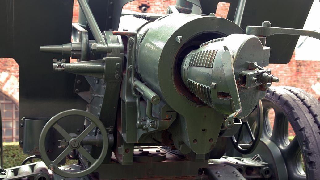 球磨機(jī)中空軸襯部件消除應(yīng)力處理