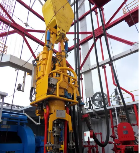 頂驅下套管裝置應力應變測試研究